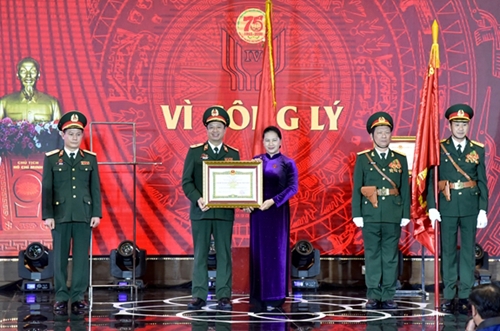 Chủ tịch Quốc hội trao danh hiệu Anh hùng Lực lượng vũ trang  nhân dân tặng Tòa án Quân sự Trung ương